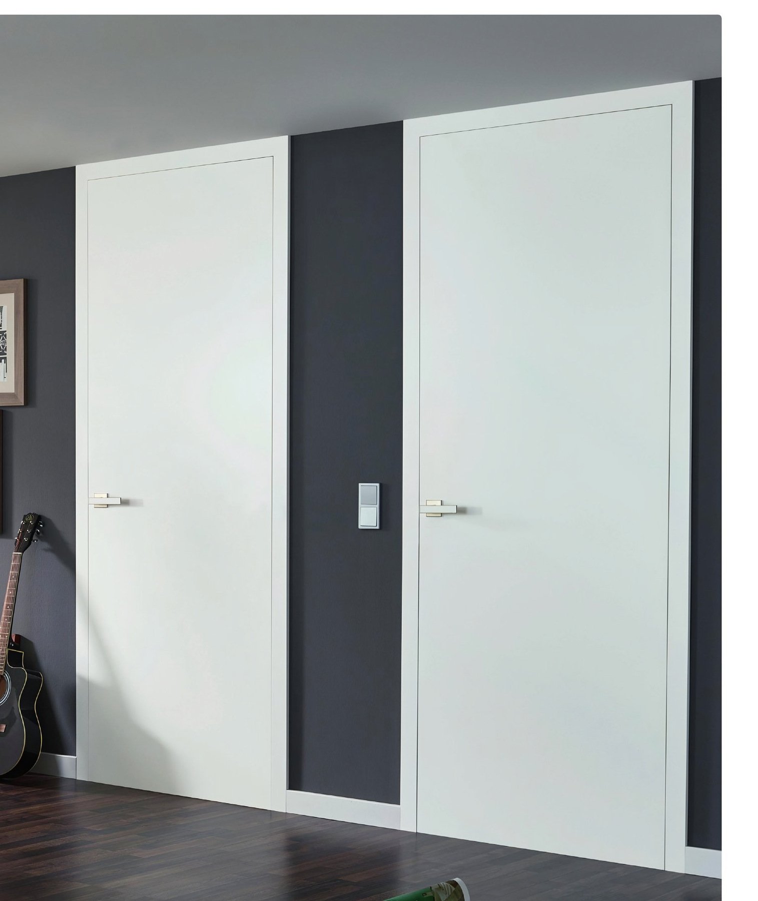 Model Glatt cu geam (LA 115) · RAL 9016 — Exclusive Doors